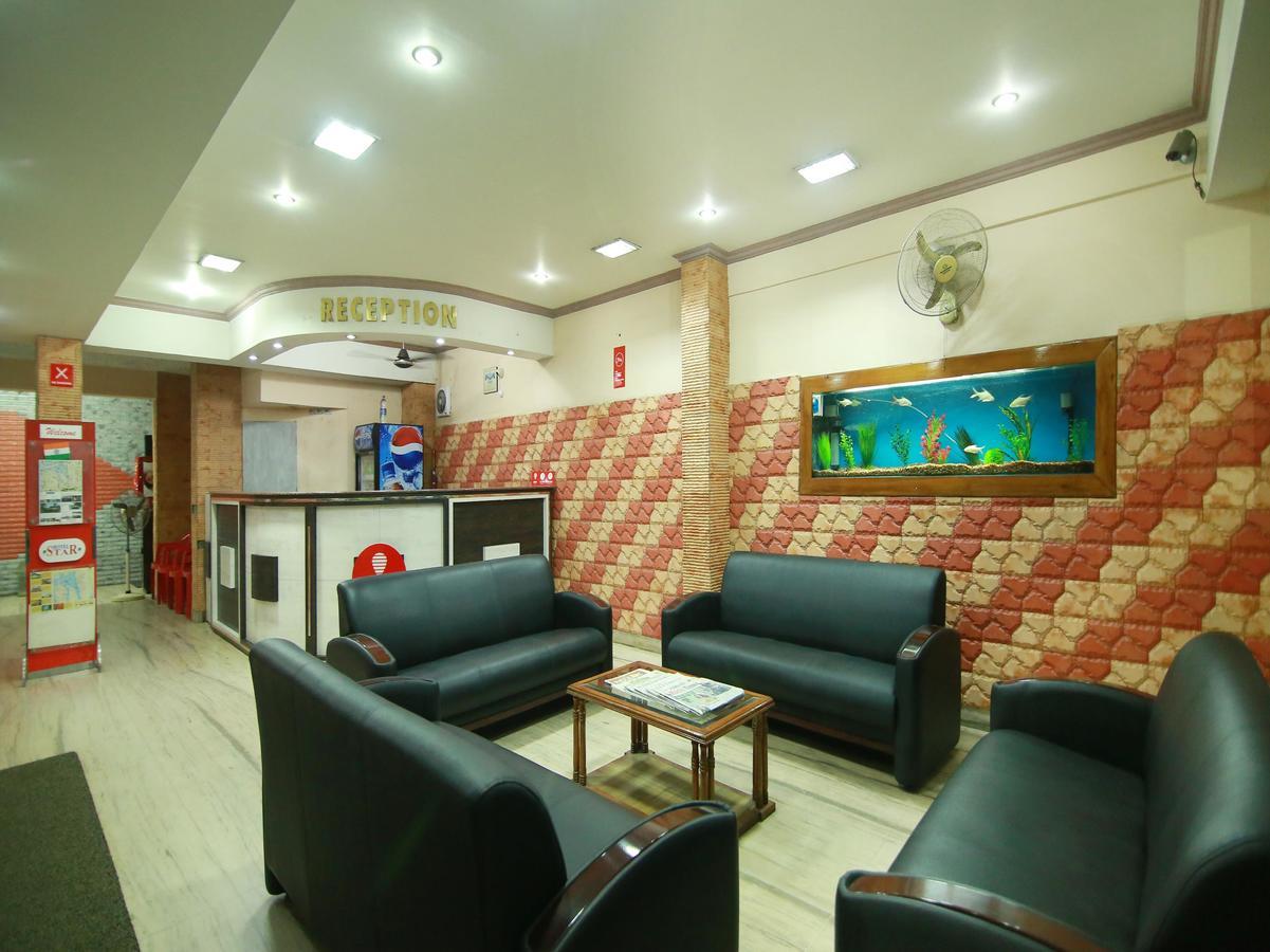 Oyo 4824 Hotel Star Kochi Esterno foto