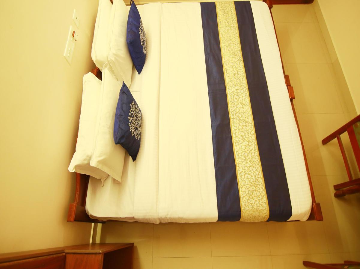 Oyo 4824 Hotel Star Kochi Esterno foto